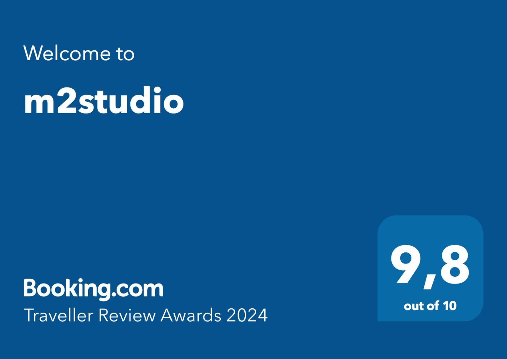 M2Studio Kavála Luaran gambar